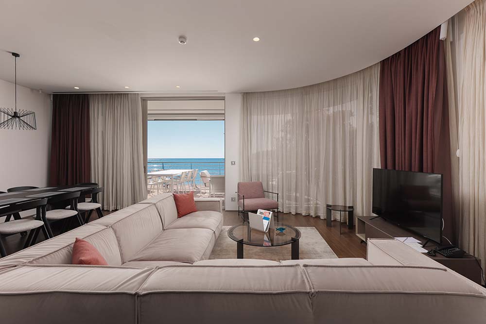 Three_bedroom_sea_view_1a1 (5)_6492ca998063b_681dd711201cc.jpg